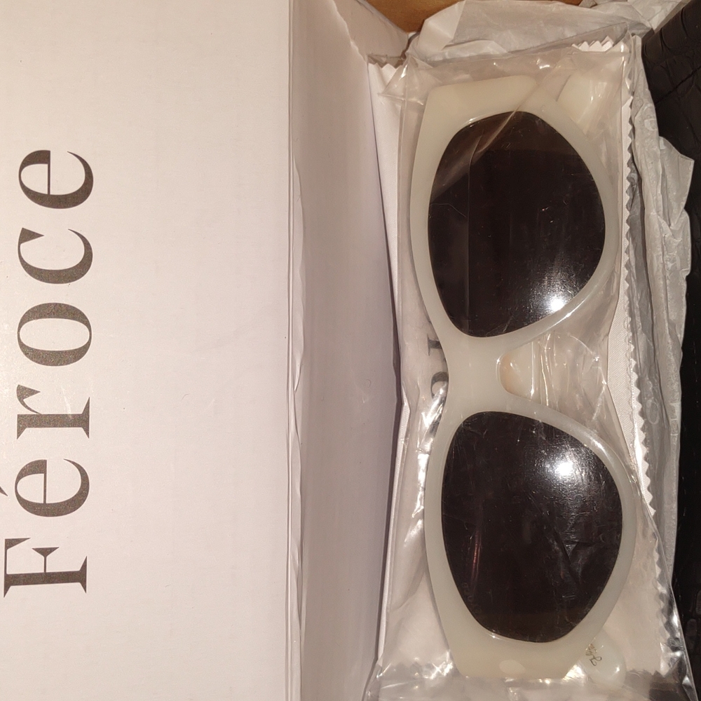 Feroce goddess sunglasses